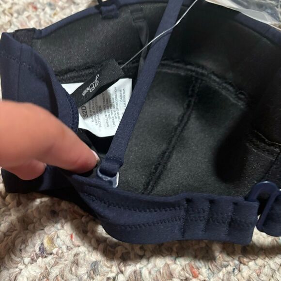 NWT J.Crew Underwire Bikini Top Navy Blue- Size 32D - Picture 3 of 7